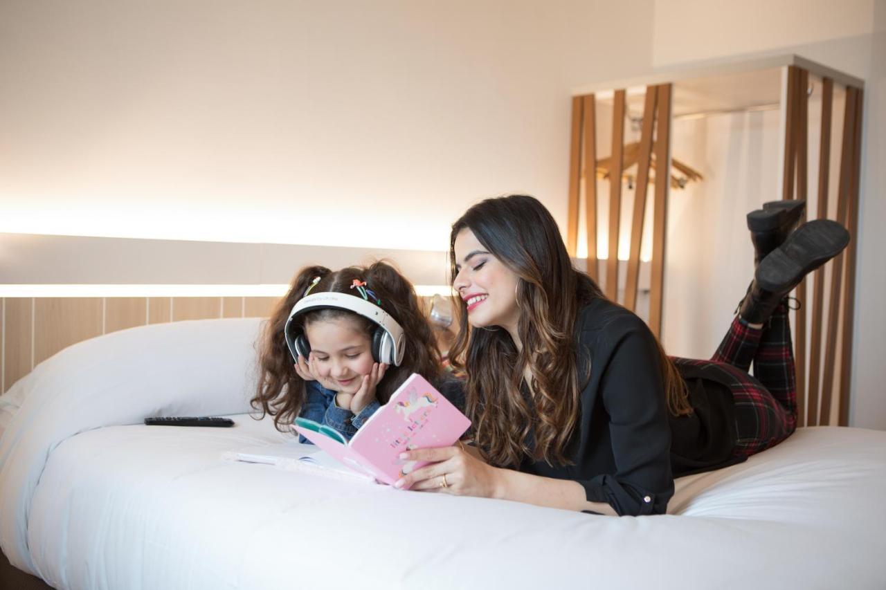 מלון קזבלנקה Ibis Abdelmoumen Casa Centre מראה חיצוני תמונה